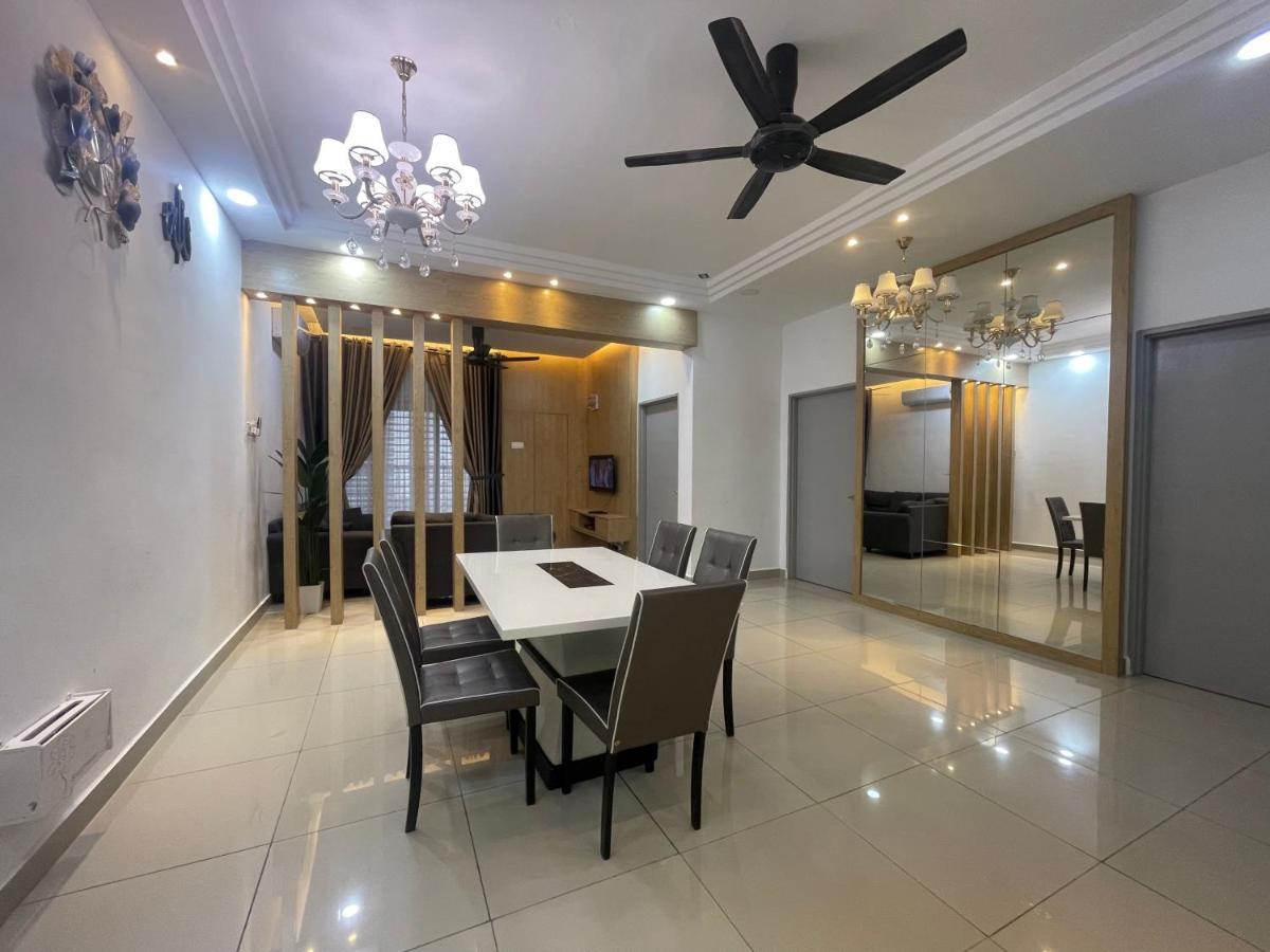 Sofiamuslim Putrajaya: Near Alamanda Mall & Government Centre Apartment *